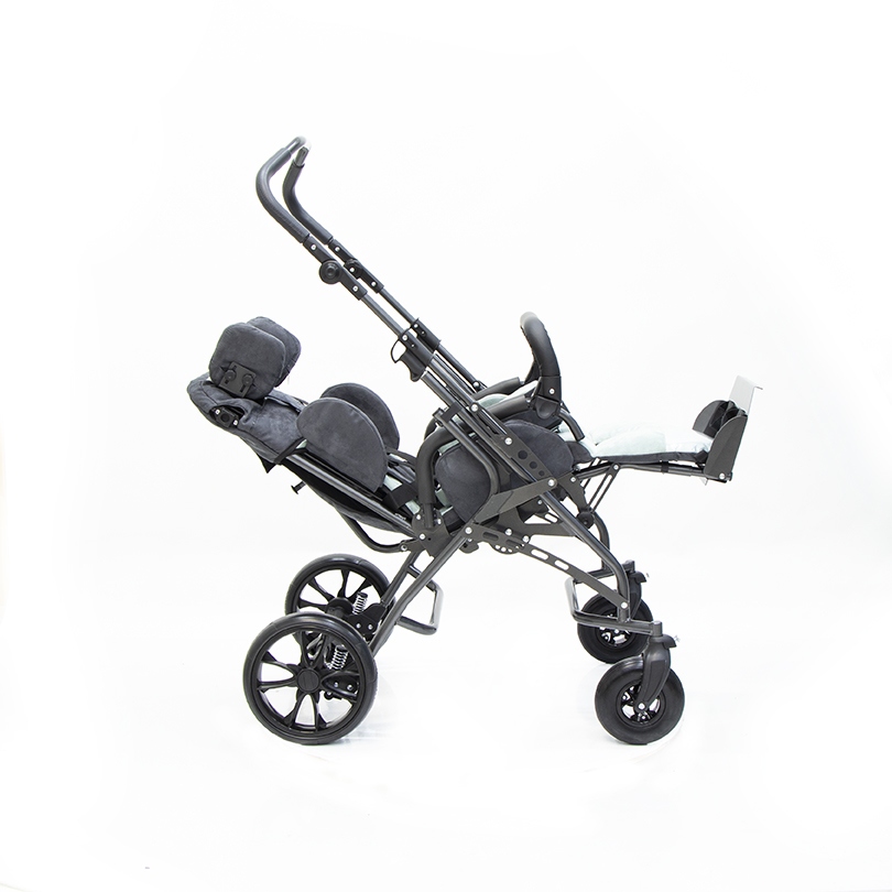 Спинка и сиденье регулируются по углу наклона.jpg Спинка и сиденье регулируются по углу наклона.jpg