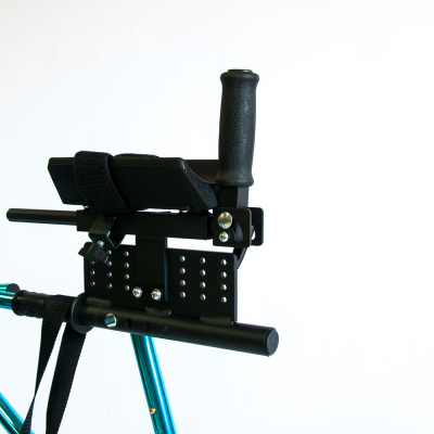 Ходунки для детей больных ДЦП с подлокотной опорой Мега-921