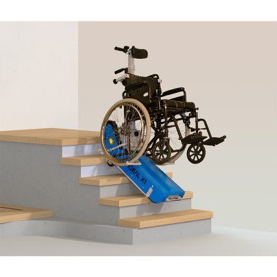 Гусеничный лестничный подъемник для инвалидной коляски Ideal